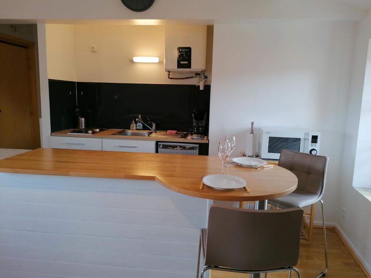 Studio Avec Balcon Au Pied Du Rocher D'Aiguilhe Apartment Le Puy-en-Velay Luaran gambar